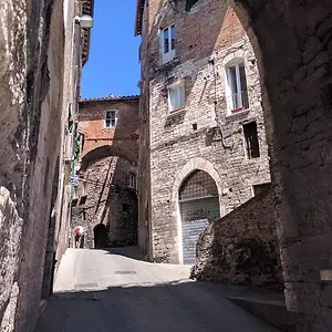 La Casina Di Pérouse